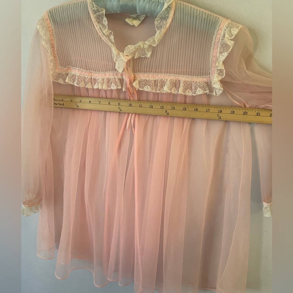 Vintage 60s Sheer Pink Nylon Pajama Nightie Top Peignoir - Picture 7 of 12